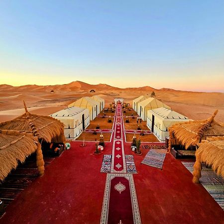 Nomad Luxury Camp 호텔 메르주가 외부 사진