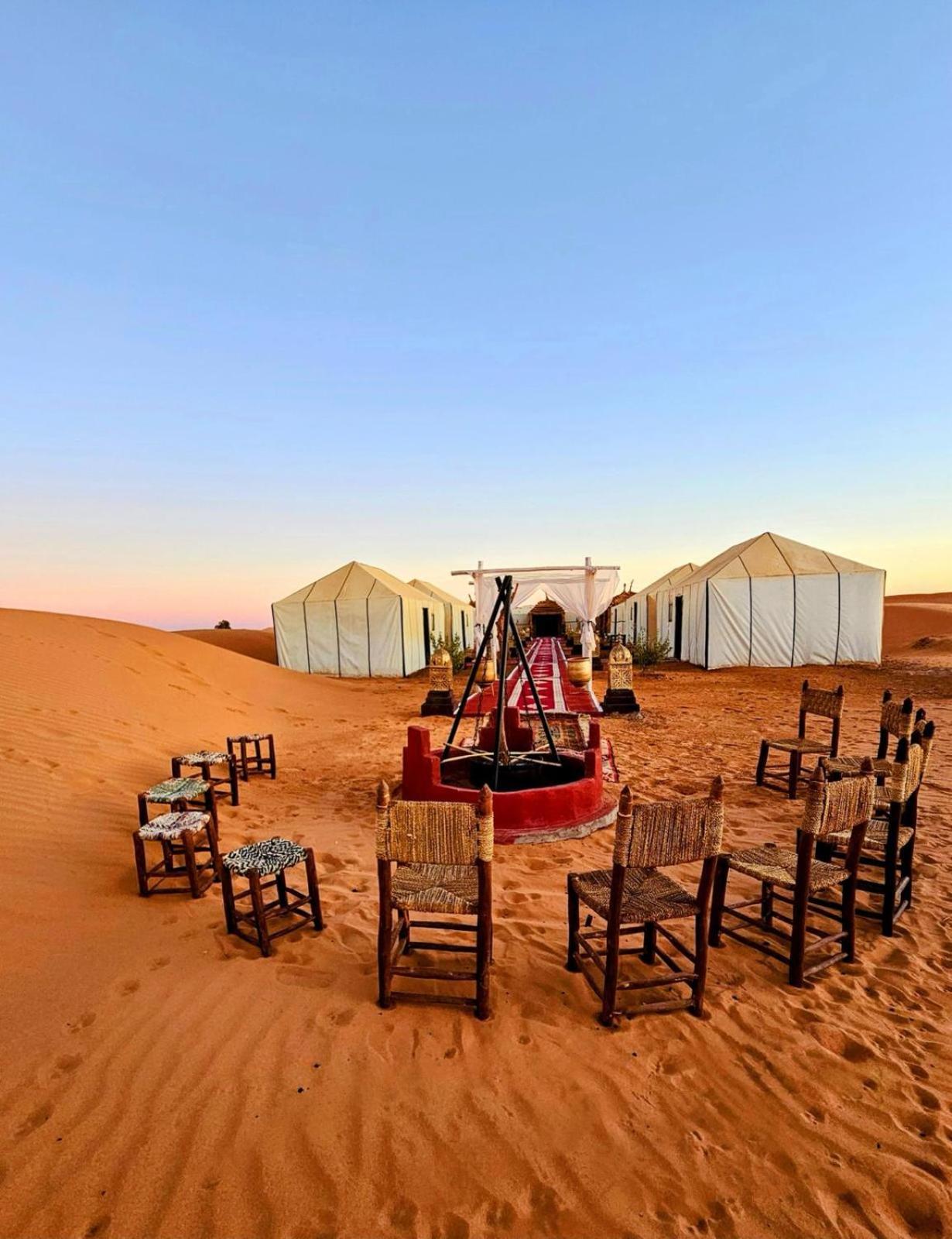 Nomad Luxury Camp 호텔 메르주가 외부 사진