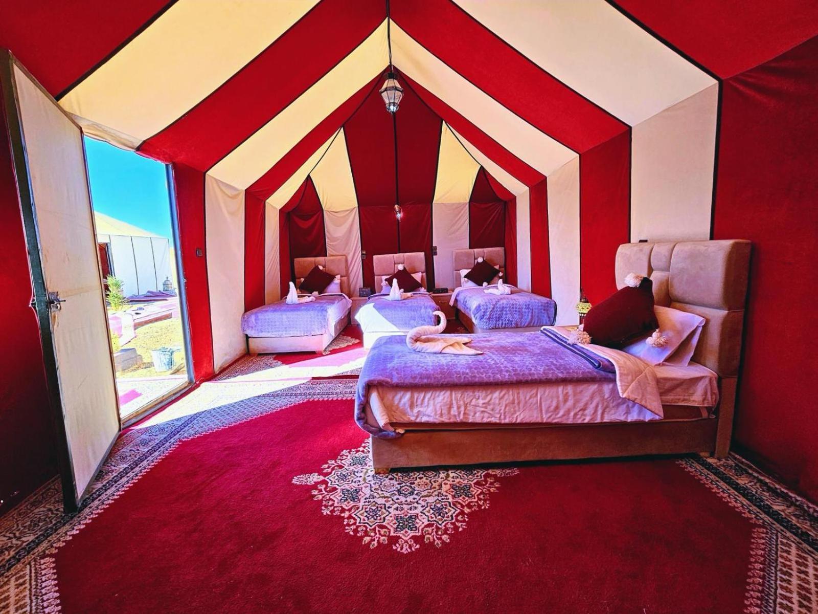 Nomad Luxury Camp 호텔 메르주가 외부 사진