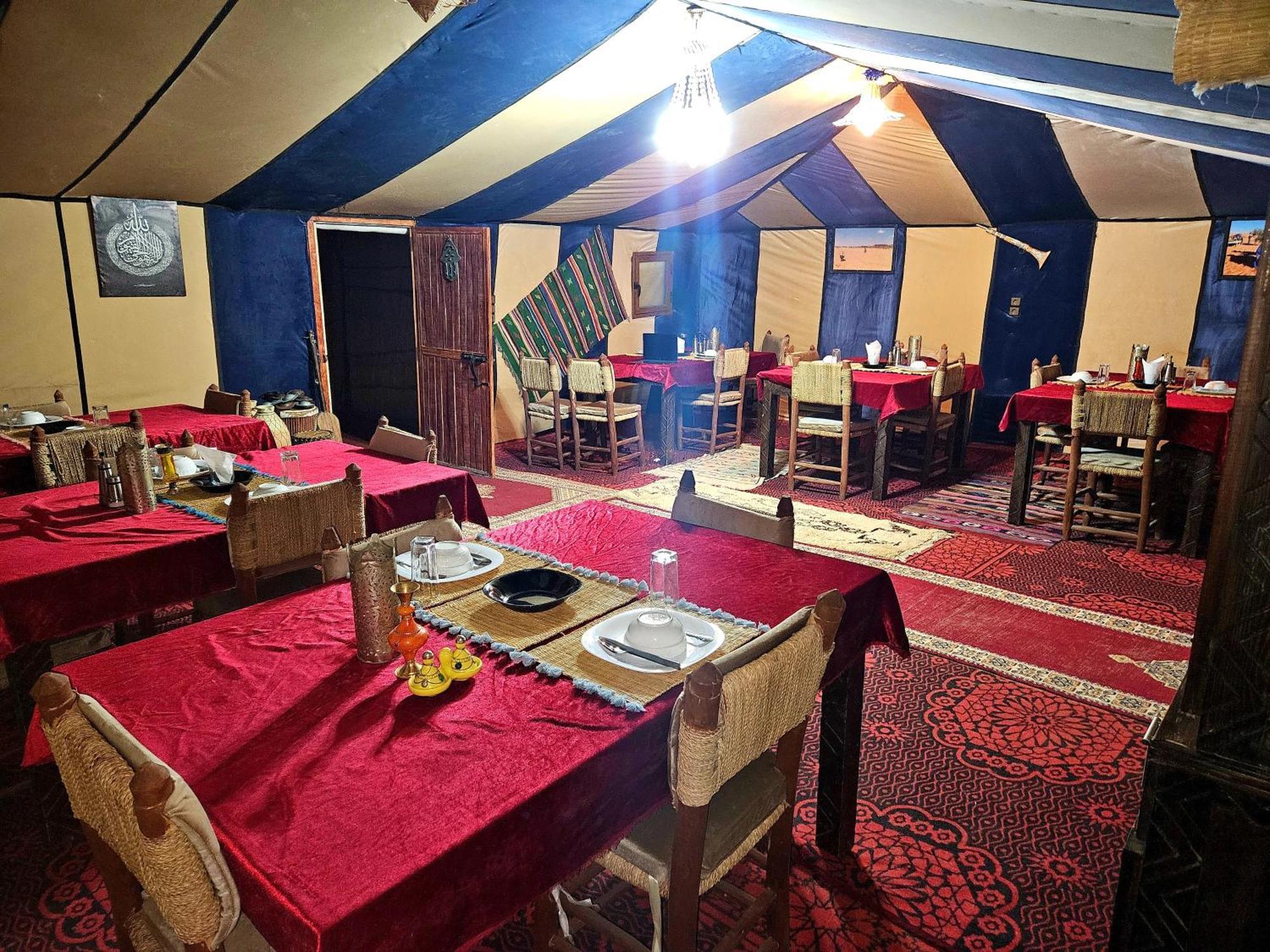 Nomad Luxury Camp 호텔 메르주가 외부 사진