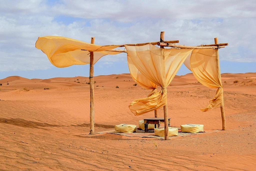 Nomad Luxury Camp 호텔 메르주가 외부 사진