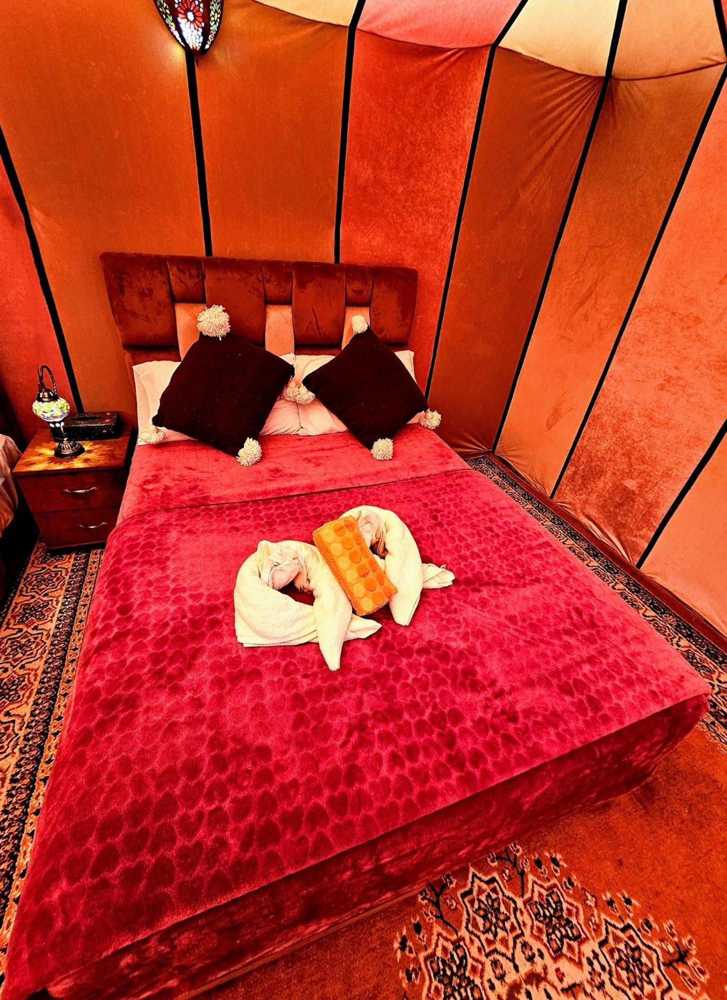 Nomad Luxury Camp 호텔 메르주가 객실 사진